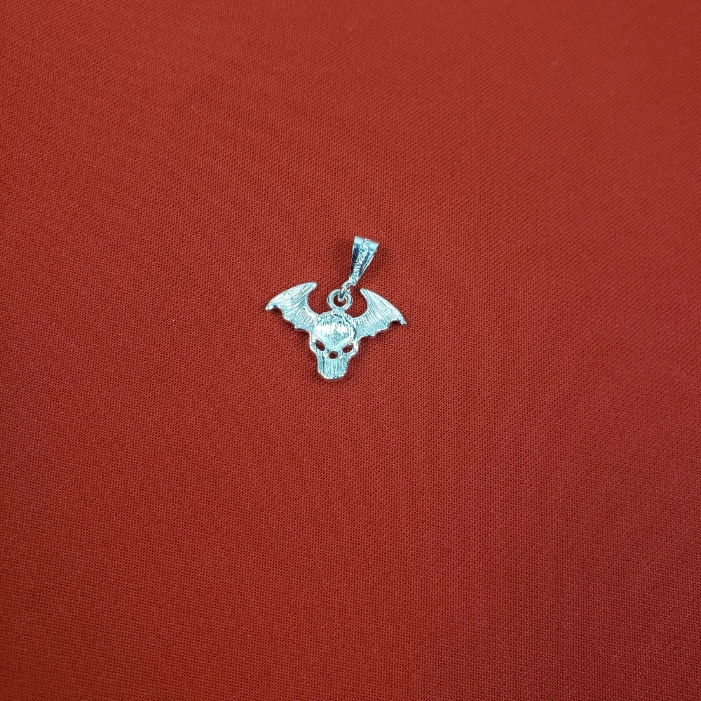 925‎ real solid sterling silver skull pendant